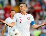 When could Robert Lewandowski make his Barcelona debut?