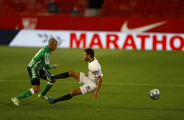 Tello y Jes¨²s Navas.