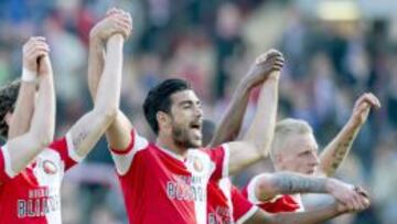 El Feyenoord golea al Heracles y sigue al acecho del liderato