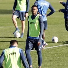 Aldair Fuentes, enésimo lesionado en el Fuenlabrada