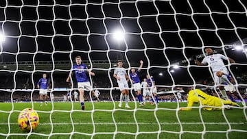 Soccer Football - Premier League - Ipswich Town v Leicester City - Portman Road, Ipswich, Britain - November 2, 2024 Leicester City's Jordan Ayew scores their first goal REUTERS/Chris Radburn EDITORIAL USE ONLY. NO USE WITH UNAUTHORIZED AUDIO, VIDEO, DATA, FIXTURE LISTS, CLUB/LEAGUE LOGOS OR 'LIVE' SERVICES. ONLINE IN-MATCH USE LIMITED TO 120 IMAGES, NO VIDEO EMULATION. NO USE IN BETTING, GAMES OR SINGLE CLUB/LEAGUE/PLAYER PUBLICATIONS. PLEASE CONTACT YOUR ACCOUNT REPRESENTATIVE FOR FURTHER DETAILS..