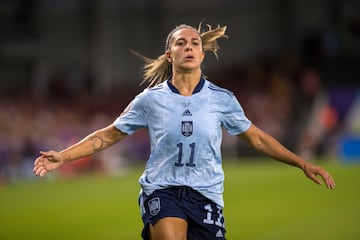 Marta Cardona celebra el 0-1 a Dinamarca.