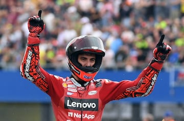 Celebración de Francesco Bagnaia en el Gran Premio de Países Bajos tras proclamarse campeón.