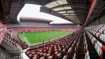 Entradas baratas en busca del mejor ambiente en El Molinón