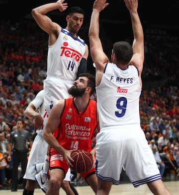 Bubljevic y Ayón.