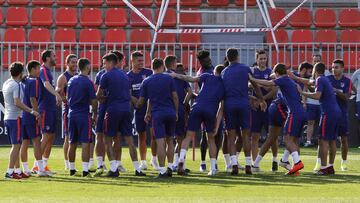 La plantilla del Atlético de Madrid durante un entrenamiento.