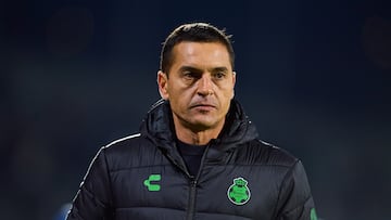 Técnico de Santos arremete contra sus propios jugadores