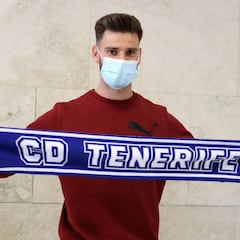 El Tenerife cierra el mercado invernal con dos incorporaciones