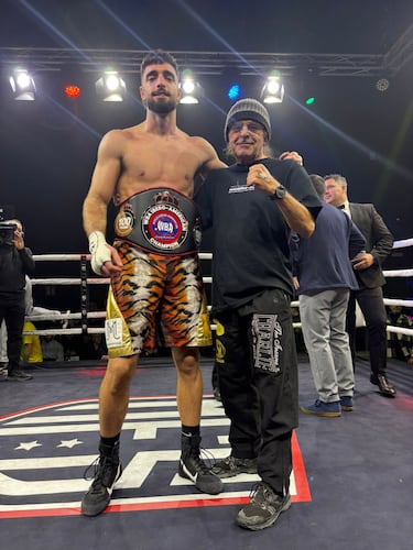 Navarro caza pronto a Rivera