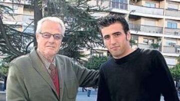 <b>BUENOS CONSEJOS. </b>José Luis Navarro y Juan Rafael Fuentes posan para AS ayer en Córdoba.