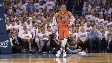Westbrook sigue haciendo historia: ¡otro triple doble!