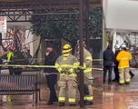 Reportan un muerto en desplome de techo en Plaza Otay, Tijuana