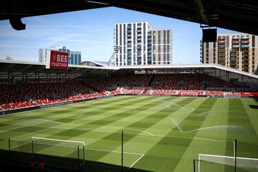 Con capacidad para 17250 espectadores este estadio albergará, entre otros, el Alemania - España del 12 de julio y el Dinamarca - España del 16 de julio, así como uno de los partidos de Cuartos de Final. Es utilizado tanto para partidos de fútbol, ya que es sede del Brentford Community Stadium, como de rugby, ya que acoge desde 2020 al London Irish Rugby Club. Se inauguró en 2020, ya que antiguamente la sede del Brentford era el estadio Griffin Park.