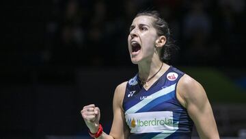 Basel (Switzerland Schweiz Suisse), 24/03/2024.- Spain's Carolina Marin gestures during the women's singles final match against Indonesia's Gregoria Mariska Tunjung at the Badminton Swiss Open in Basel, Switzerland, 24 March 2024. (España, Suiza, Basilea) EFE/EPA/GEORGIOS KEFALAS
