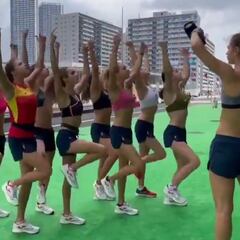 Flamenco y mucho arte: el ensayo de las chicas de natación sincronizada... ¡fuera del agua!