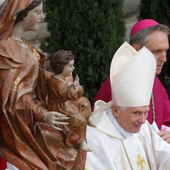 The controversies that surrounded Benedict XVI during his papacy: abuse, homosexual marriage...