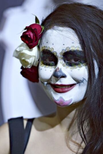 Las Catrinas se dieron una vuelta por los estadios de fútbol de México en el Día de Muertos.