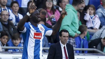 Caicedo celebra su gol ante el Sevilla.