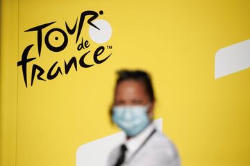 La ciudad francesa de Niza ha sido el lugar donde se ha desarrollado la presentación de los equipos del Tour de Francia 2020.