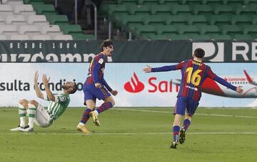 Trincão celebra el 2-3 definitivo para el Barcelona. 