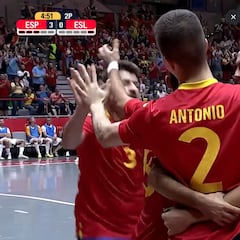 Antonio Pérez brilla en ‘su casa’ ante Eslovenia