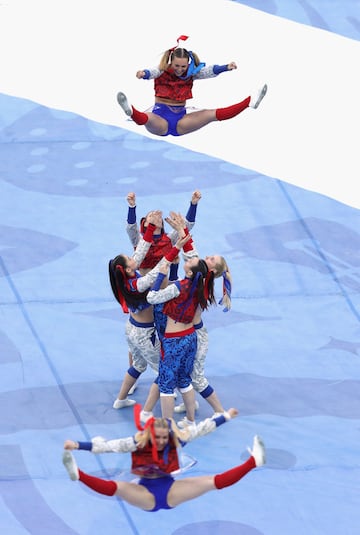 Así fue la ceremonia inaugural de la Copa Confederaciones en San Petersburgo. 