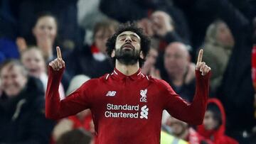 Salah y Alisson meten al Liverpool en octavos