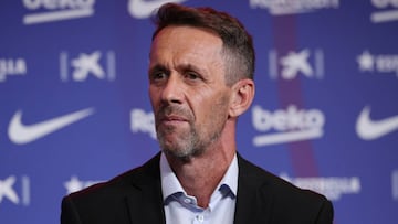 Soccer Football - FC Barcelona unveil new signing Pedri - Auditorium 1899, Barcelona, Spain - August 20, 2020 FC Barcelona's technical director Ramon Planes during the unveiling REUTERS/Albert Gea