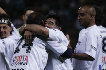 Así jugó Diego Maradona en el estadio de Techo