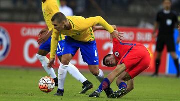 Camarín de la Rojita: “11 contra 11 le ganábamos a Brasil”