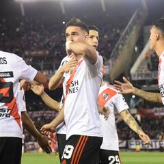 Santos Borré, uno de los seguidos desde Italia en la final de Copa