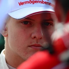 "El apellido Schumacher será un gran peso en la carrera de Mick"