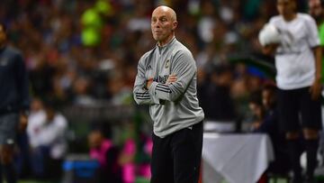 A través de un comunicado, el equipo angelino señaló que ambas partes acordaron tomar caminos distintos y le desearon lo mejor al DT estadounidense.