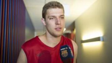 El Barcelona hace oficial el fichaje de Sasha Vezenkov