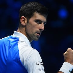 Djokovic llega a semifinales invicto y sin perder un set