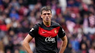Soccer Football - LaLiga - Atletico Madrid v RCD Mallorca - Riyadh Air Metropolitano, Madrid, Spain - January 25, 2026 RCD Mallorca's David Lopez looks dejected REUTERS/Ana Beltran