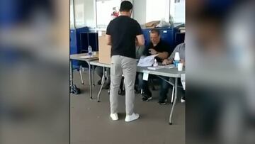 Gallardo no faltó a la cita: el DT de River también votó en las elecciones