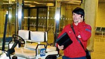 <b>SUPLENTE. </b>Agüero llegó anoche a Palma con el resto de la expedición, pero hoy no será titular. Aguirre le dará descanso de cara a la Copa.