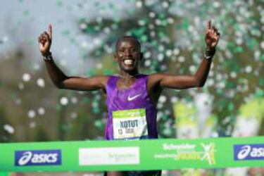 Maratón: Kenia, 12; Etiopía, 4. Y Javi Guerra.