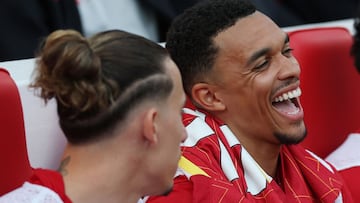 “Los abucheos a Alexander-Arnold son bochornosos...”