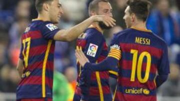 Munir, con Messi.