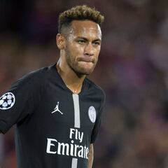 Barton ataca a Neymar: "Es el Kim Kardashian del fútbol, un fenómeno de pub"