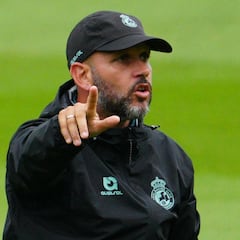 José Alberto: “El Almería es el favorito número 1 para ascender”