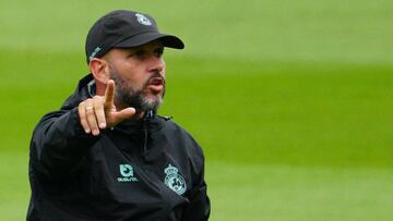 José Alberto, entrenador del Racing.