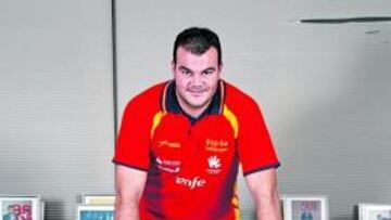 <b>CON LOS NIÑOS</b> El Handball Park instalado en los aledaños del Palacio de Deportes madrileño atrajo ayer a numerosos aficionados, muchos de ellos muy jóvenes.