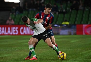 Aprobados y suspensos del Racing contra el Huesca: están bloqueados