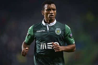 Valencia turn down Sporting Lisbon's offer for Nani