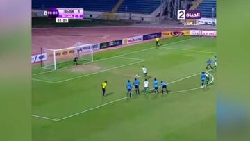 Falla un penalti y... ¡Se va al vestuario! ¡Se volvió loco!