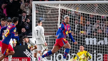 0-2. Ronald Araujo celebra el segundo tanto.