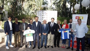 03/05/18 ELCHE Y HERCULES
ACTO CON TM PATROCINADOR DE LOS DOS EQUIPOS